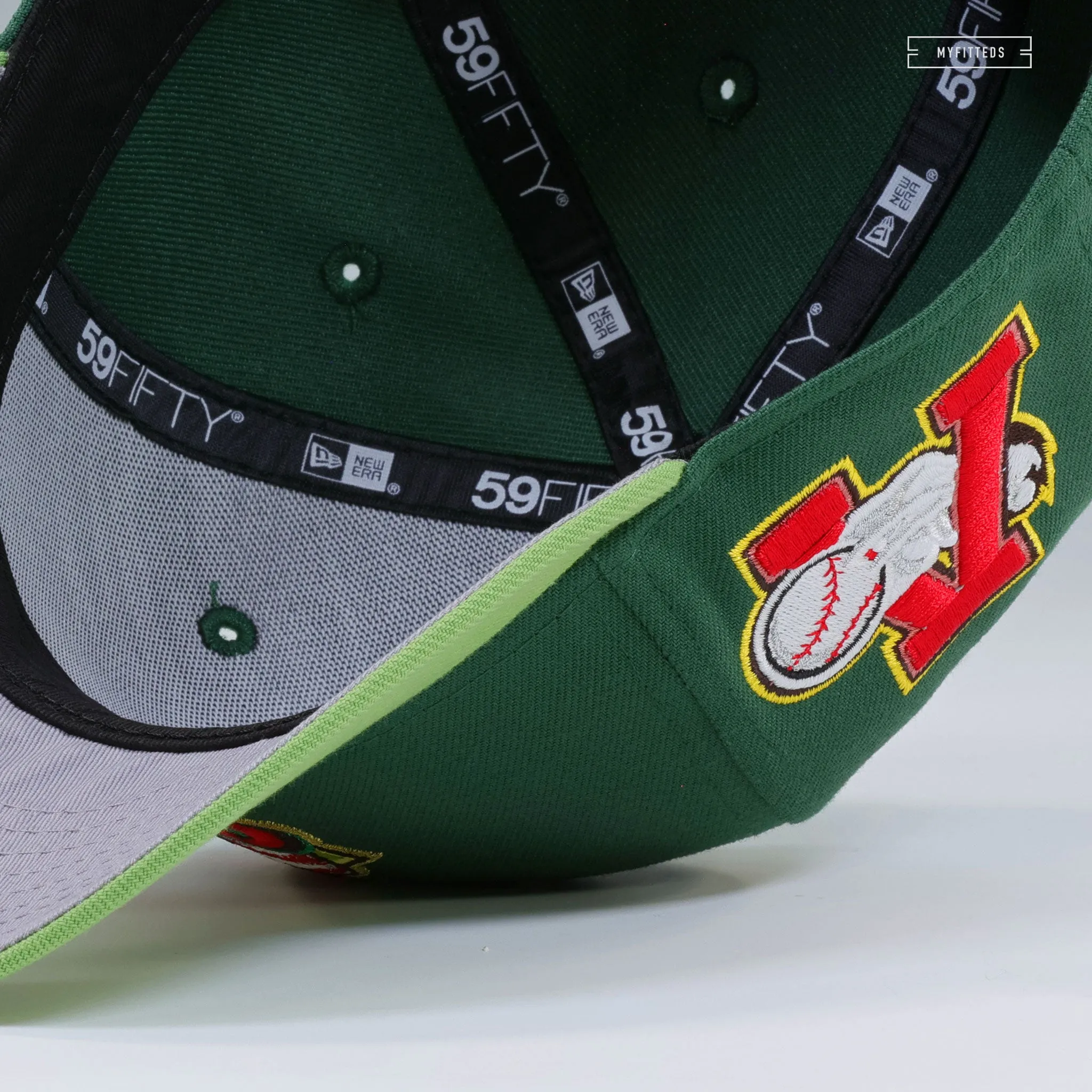 ALTOONA CURVE THE LEGEND OF ZELDA SPIRIT TRACKS INSPIRED NEW ERA FITTED CAP