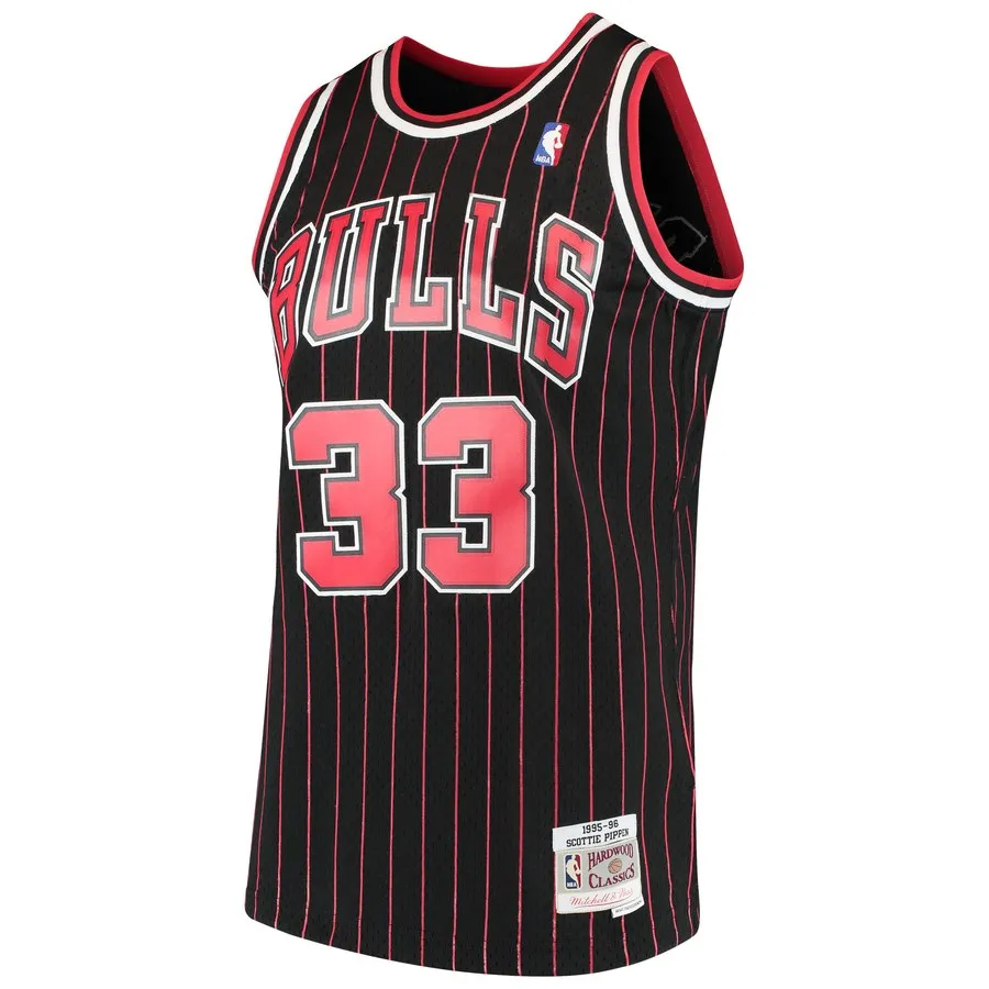 Chicago Bulls 1995-96 Scottie Pippen Mitchell & Ness Black Pinstripe Swingman Jersey